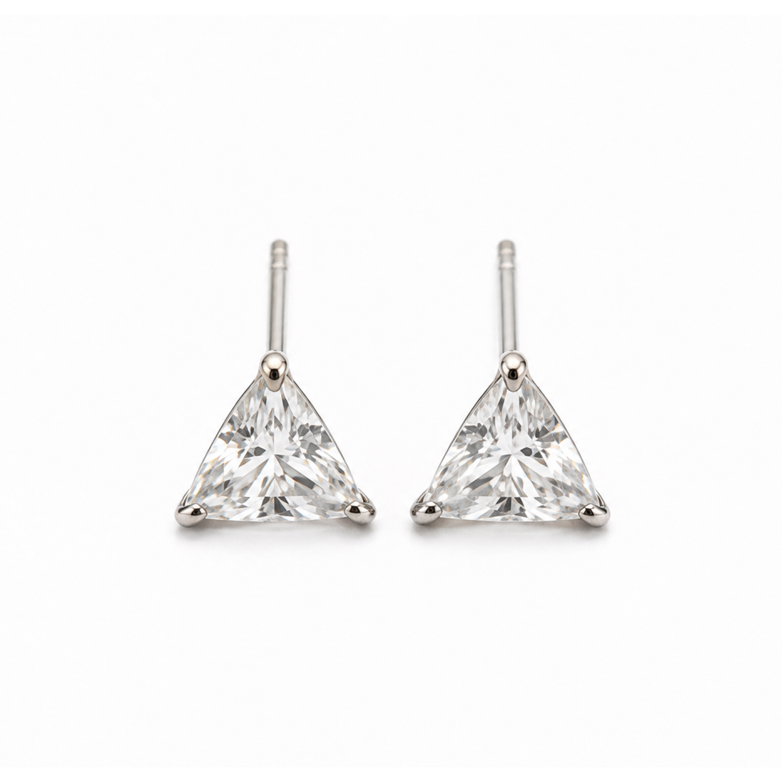 Clear White Topaz triangle 925 Sterling Silver Earrings 7 mm